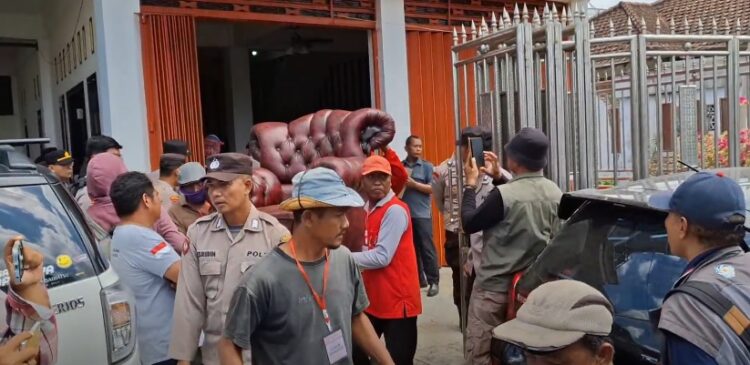 Merasa Miliki Sertifikat Hak Milik Dengan Sah Termohon Eksekusi Rumah Obyek Lelang Melawan