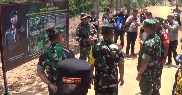 Pengabdian TNI Di Lereng Gunung Wilis Lewat Program TMMD