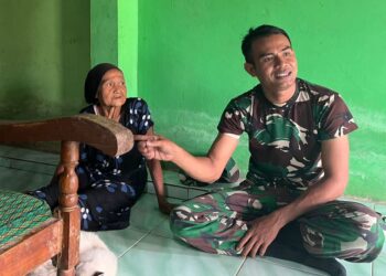 Warga Pagung Sambut Hangat Anggota TNI Satgas TMMD Ke-122 Menginap Dirumah Warga