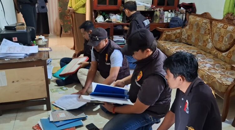 Diduga Korupsi, Kades dan Bendahara Desa di Tulungagung Ditetapkan Jadi Tersangka Oleh Polisi