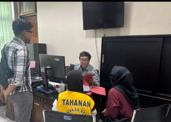 Gelapkan Uang Perusahaan Untuk Bayar Pinjol Seorang Costumer Service Di Tahan Kejaksaaan