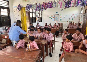 Sosialisasi Bahaya Narkoba Pada Pelajar SD Oleh Mahasiswa Fakultas Hukum Unita