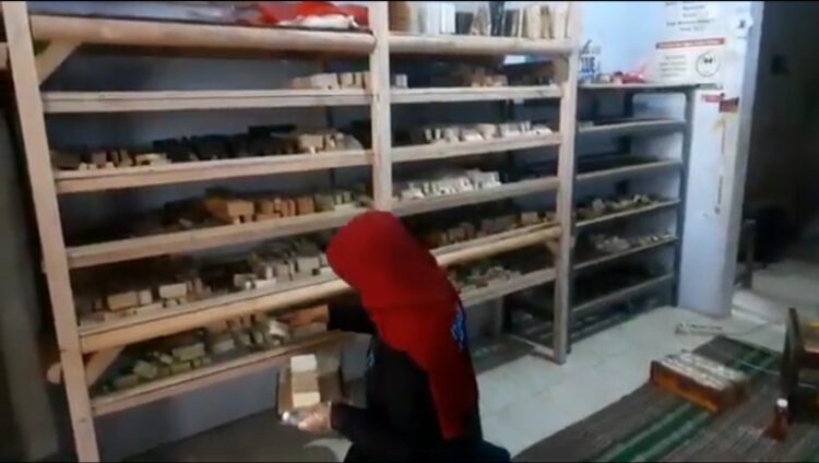 Inginkan Kontribusi Untuk Alam, Perempuan Di Blitar Produksi Sabun Rempah Alami
