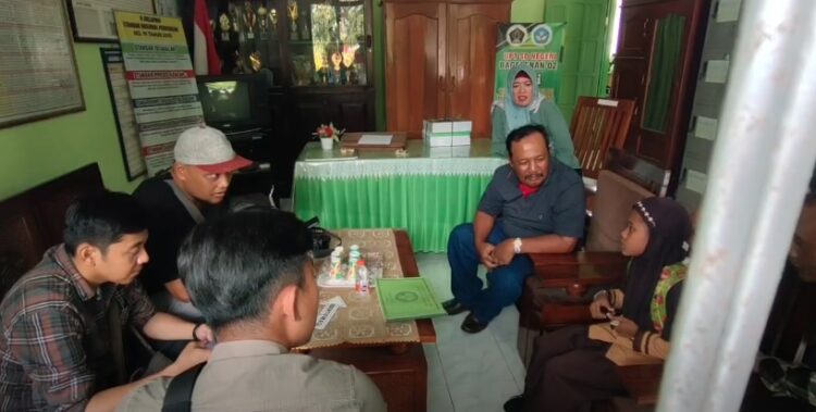 Puluhan Siswa di Blitar Keracunan Jajanan di Sekolah
