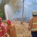 Kebakaran Lahan Dekat Pemukiman Membuat Panik Warga 