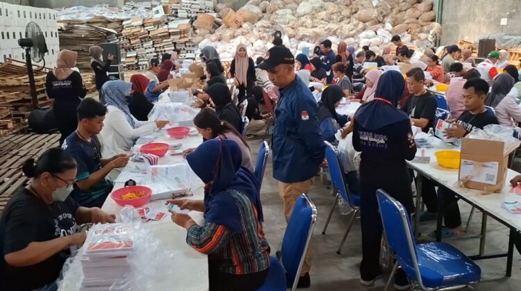 KPU Kota Kediri Mulai Lakukan Sortir dan Lipat Surat Suara Pilwali