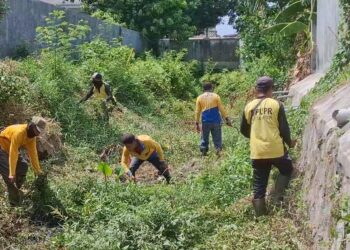 Bersih Bersih Sungai Untuk Mencegah Terjadinya Banjir