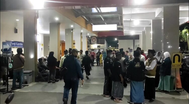 Ratusan Warga Kediri Keracunan Usai Konsumsi Snack Di Pengajian