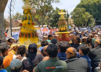 Pencopet Beraksi, Saat Acara Rebutan Tumpeng Hari Jadi Tulungagung