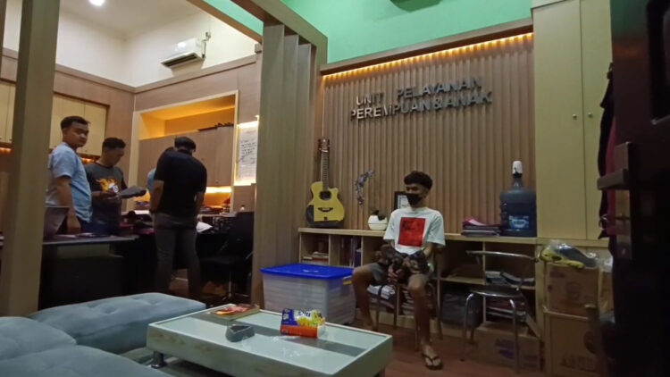 Putus Cinta, Pemuda Ini Sebarkan Video Mesum Bersama Mantannya