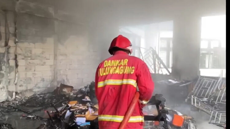 Gudang Kampus UIN Satu Tulungagung Mengalami Kebakaran