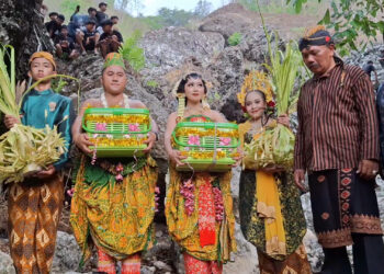 Ritual Adat Manten Kucing, Tradisi Unik Masyarakat di Desa Pelem Memohon Hujan