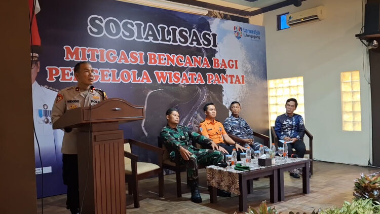 Angka Kecelakaan Laut Tinggi, Kapolres Tulungagung Ajak Pengelola Wisata Pantai Tingkatkan Keamanan