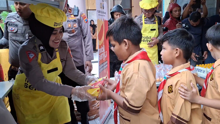 Dukung Program Makan Siang Gratis Dari Presiden, Polres Tulungagung Luncurkan Mobil Senyum