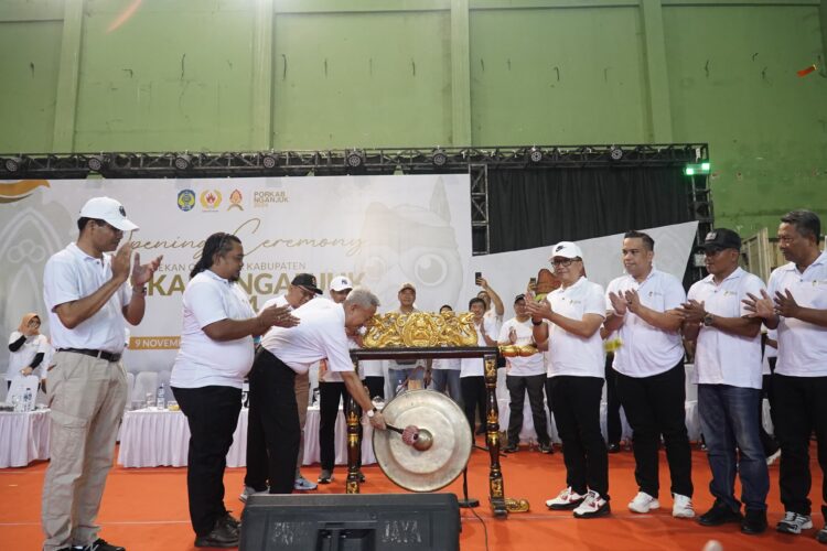 Pekan Olahraga Kabupaten Nganjuk Tahun 2024 Resmi Dibuka oleh Pj Bupati Nganjuk