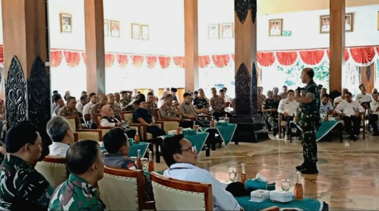 Rakor Jelang Pilkada 2024 di Trenggalek, ASN dan Kades Harus Netral