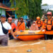 3 Kecamatan di Trenggalek Terdampak Banjir, Evakuasi Warga Menggunakan Perahu Karet