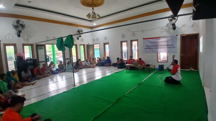 PMI Kabupaten Kediri Gelar Sosialisasi Kebencanaan di Desa Tiron untuk Bangun Masyarakat Tangguh