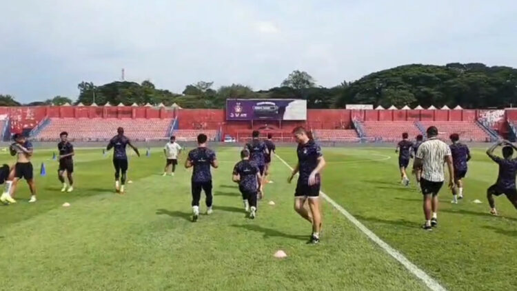 Manajemen Persik Kediri Pastikan Ze Valente Bertahan Hingga Akhir Musim, Persiapkan Laga Melawan Borneo FC