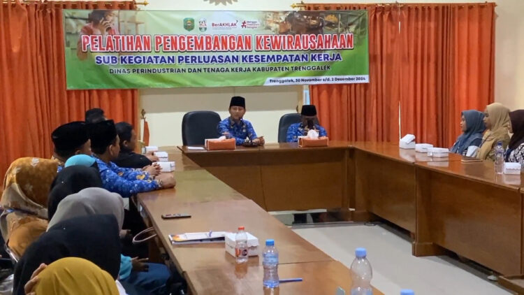 Genjot Pertumbuhan Wirausaha Perempuan, Pemkab Trenggalek Tekankan Pemanfaatkan Platform Digital