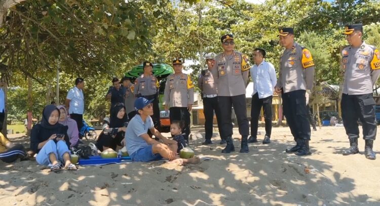 Polisi Trenggalek Imbau Masyarakat Saat Berwisata Pantai Jelang Nataru
