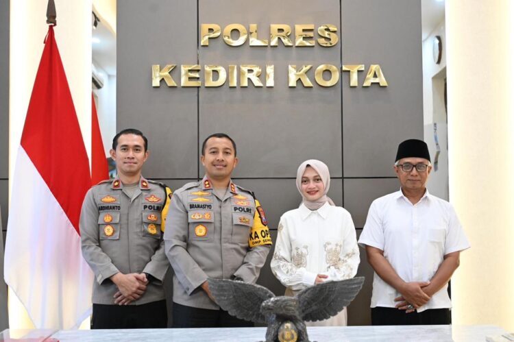 Wali Kota Kediri Terpilih Vinanda Prameswati dan Wakilnya Gus Qowim Silaturahmi ke Kapolres Kediri Kota
