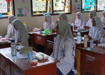 1.300 Siswa Tulungagung Nikmati Program Makan Bergizi Perdana