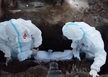 Potongan Tubuh Korban Dimakamkan Bersama Tubuh Utuh Pada Pemakaman Kedua di Blitar