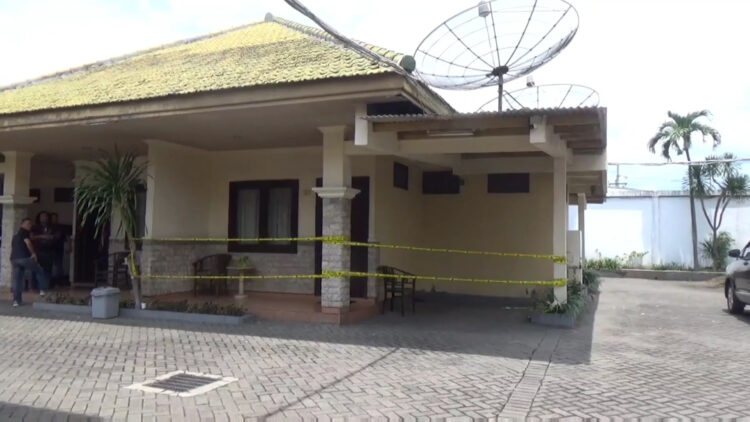 Polda Jatim Olah TKP Di Salah Satu Hotel Di Kediri