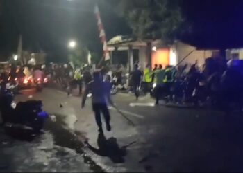 Massa Perguruan Silat Serang Polsek Watulimo, Tuntut Pembebasan Tahanan