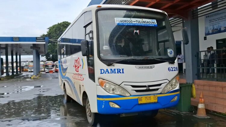 Anggaran Dipangkas, Trayek Rintisan DAMRI Ponorogo-Tulungagung Hanya Dilayani 1 Armada
