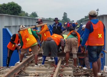 Polisi Tulungagung Temukan Puluhan HP Usai Konser Musik, Diduga Sengaja Dibuang Kawanan Pencopet