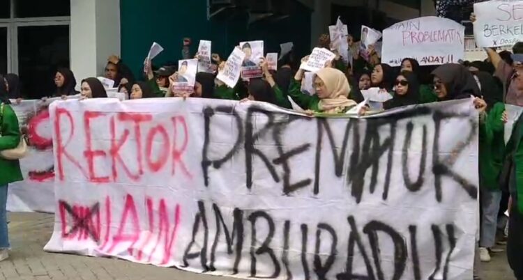 Air Terjun Irenggolo, Destinasi Wisata Alam Tersembunyi di Kediri