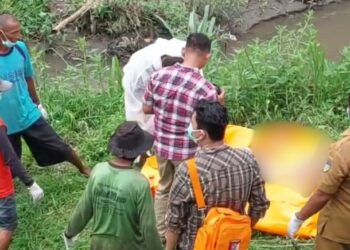 Mayat Wanita Tanpa Busana Ditemukan Warga Di Aliran Sungai Kediri