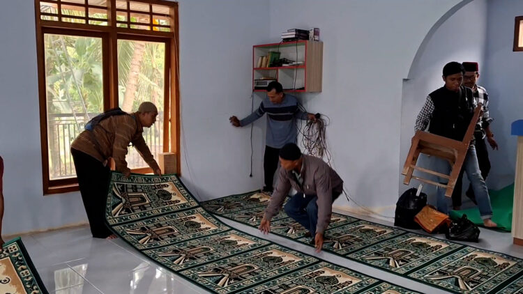 Komunitas Honda Win Pewarung Gelar Aksi Sosial di Masjid Al Ikhlas Menyambut Ramadan 2025