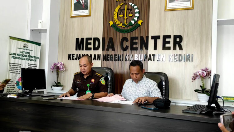 Kejaksaan negeri Kabupaten Kediri tetapkan tersangka dalam  kasus korupsi hibah korporasi sapi