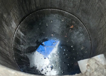 Sumur Warga Ploso lor Diduga Tercemar Limbah, DLH Lakukan Pengambilan Sampel