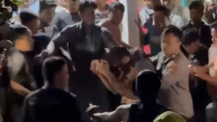 Maling Motor di Blitar Babak Belur Dihajar Warga Setelah Tertangkap Tangan