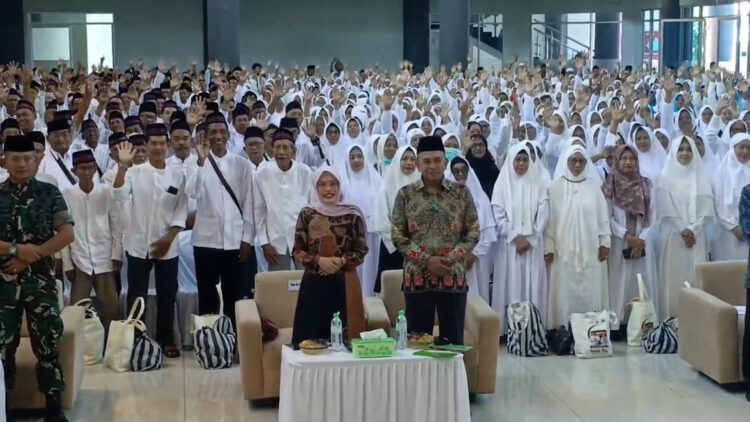 1.092 Jamaah Haji Kabupaten Kediri Diberangkatkan, Dilepas Langsung Wakil Bupati dan Kemenag
