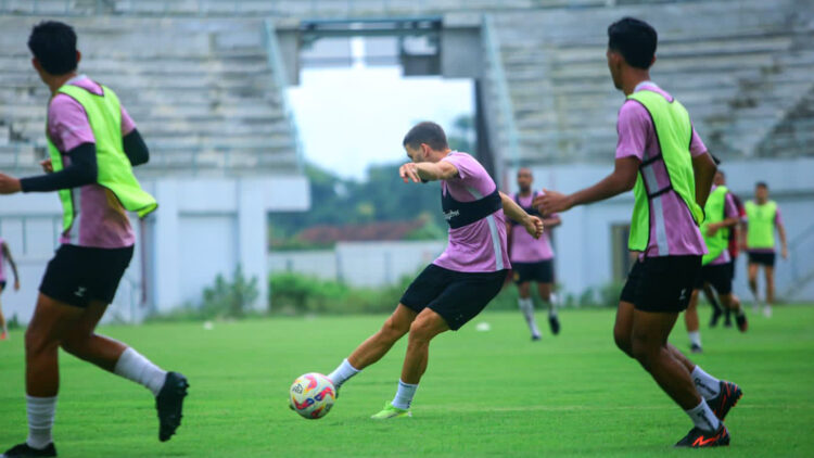 Persik Bertekat Curi Poin di Bangkalan