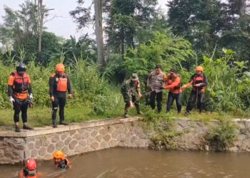 Balita Di Blitar Hanyut Terbawa Arus Got, Tim Sar Lakukan Pencarian Intensif
