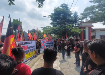 GPI Blitar Geruduk Kantor DPRD, Soroti Dugaan Pelanggaran Proses Hibah Tanah