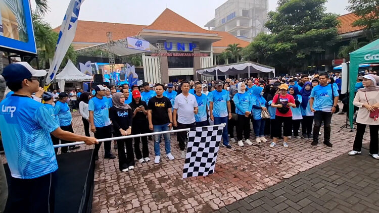 Jalan Sehat Tutup Meriah Dies Natalis ke-48 UNP Kediri