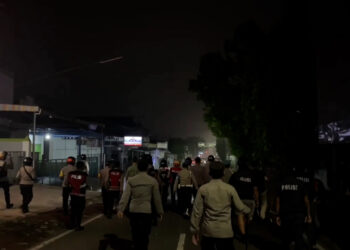 Anarkis, Sekelompok Pemuda di Kediri Serang Polisi Saat Ditertibkan