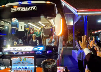 Ratusan Calon Jamaah Haji Tulungagung Kloter 1-3 Diberangkatkan, 14 Orang Tertunda karena Visa