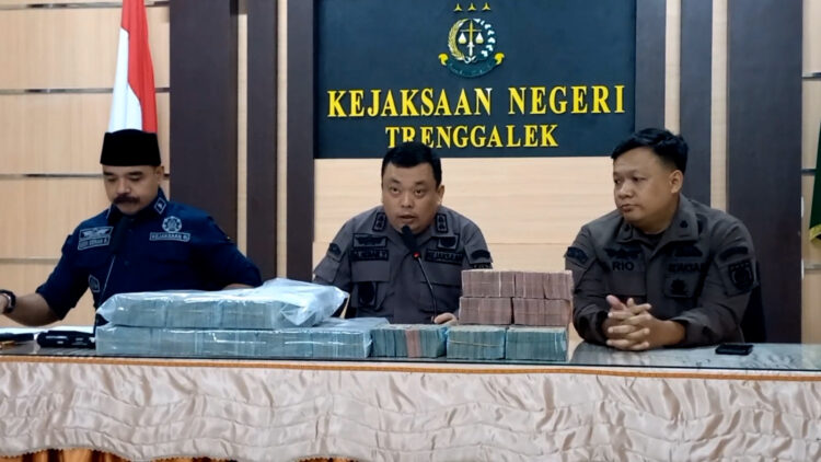 Kejari Trenggalek Berhasil Amankan Dana Rp1,59 Miliar Dari Kasus Korupsi KUR Untuk Petani Porang