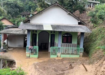 Tim Gabungan Tembus Lokasi Rumah Tertimpa Longsor Di Trenggalek, Enam Warga Masih Hilang