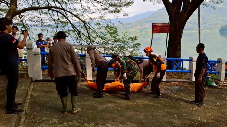 Satu Korban Banjir Bandang Di Tulungagung Ditemukan Meninggal Di Waduk Wonorejo