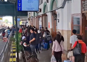 Libur Panjang Dongkrak Jumlah Penumpang di Stasiun Kediri