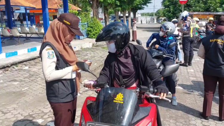 Puluhan Kendaraan Terjaring Razia Gabungan di Terminal Pare